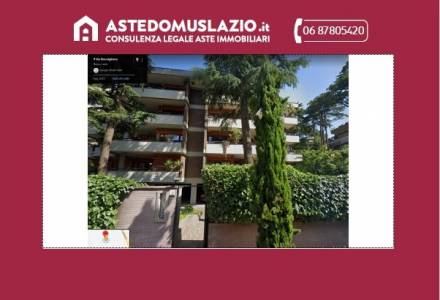 Appartamento con cantina e garage Via Ronciglione, Roma